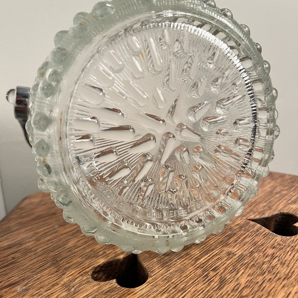 Elegant Glass Ice Bucket with Silver Handle - Picture 4 of 6